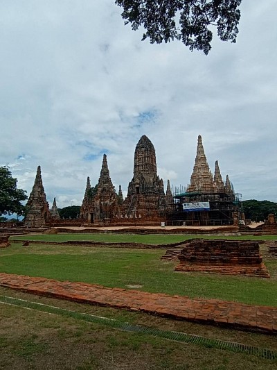 Take a tour of Ayutthaya Historical Park